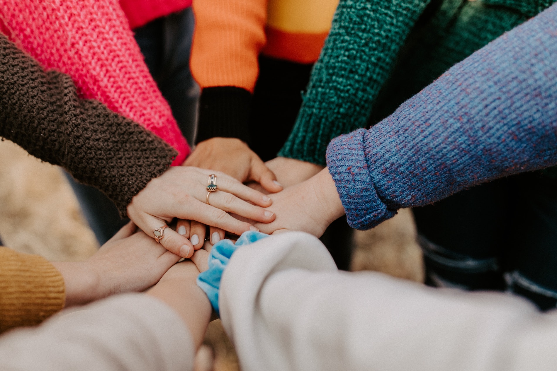 Aziende partner e Community surfer: le dinamiche di ingaggio